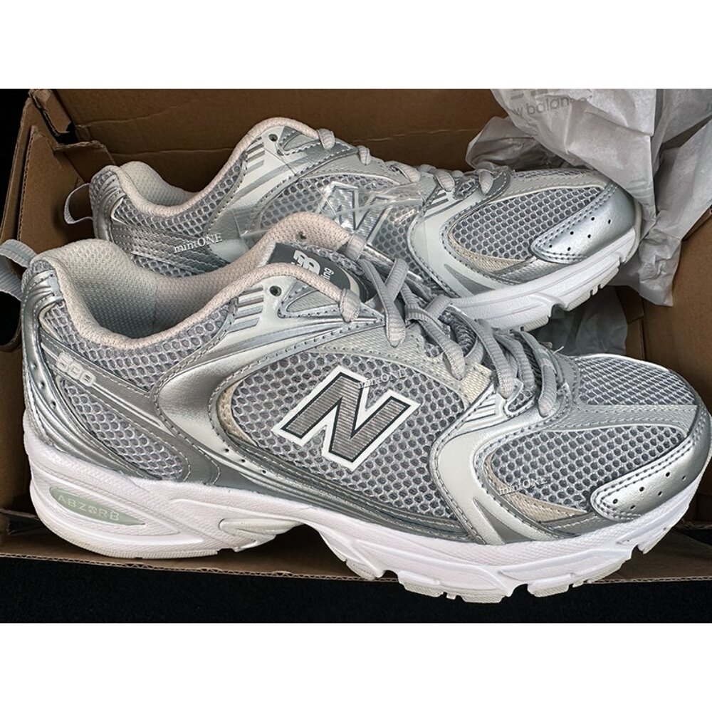 NEW New Balance 530 Grey Sneaker MRS530RS size 8